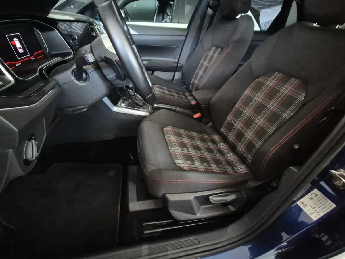 2.0 TSI GTI Navigatie/Schuifdak.