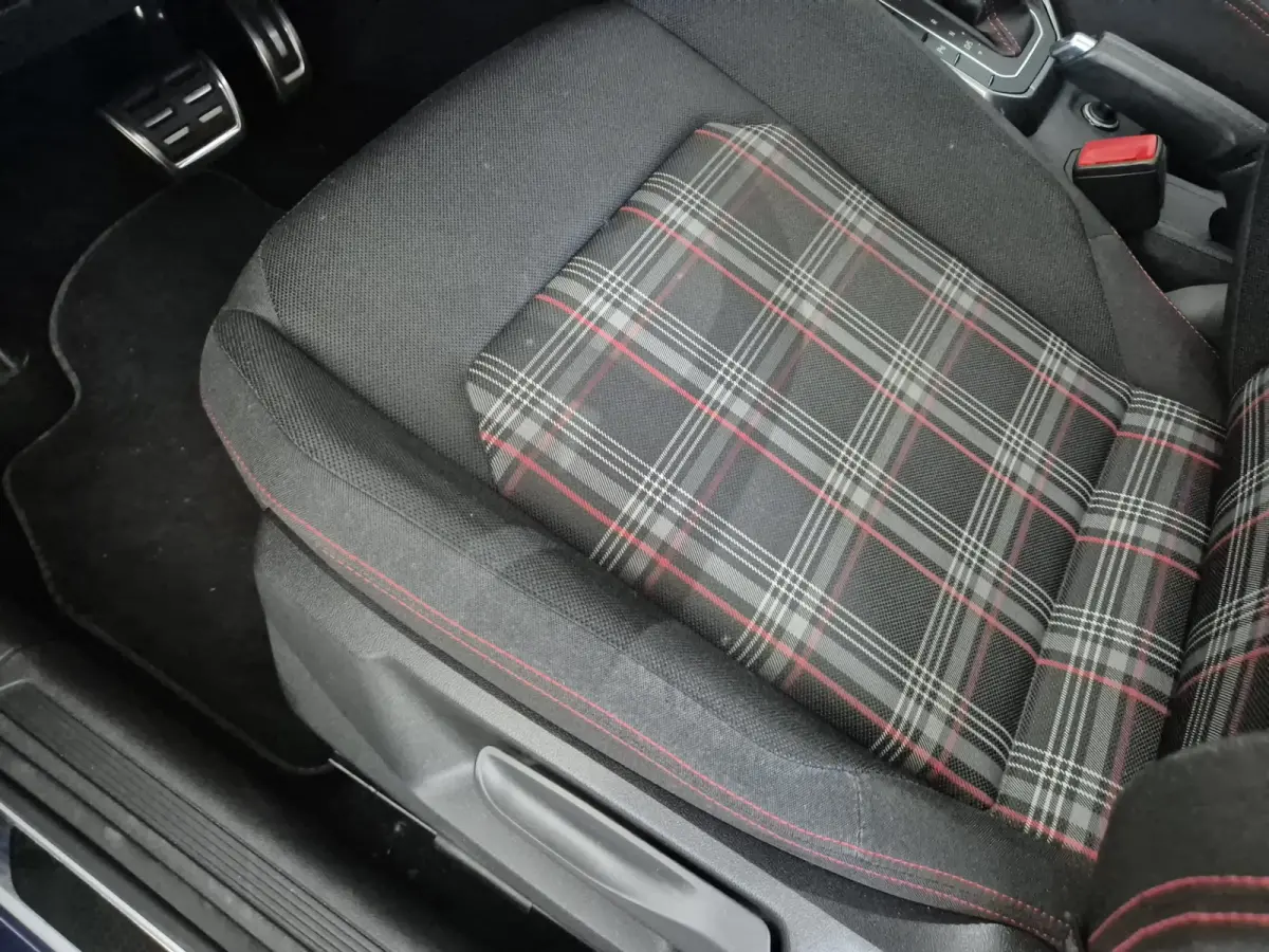 2.0 TSI GTI Navigatie/Schuifdak.