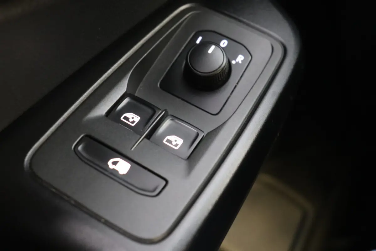 2.0 TDI EURO 6 - Airco - NAP - Radio- € 14.900,- Excl.