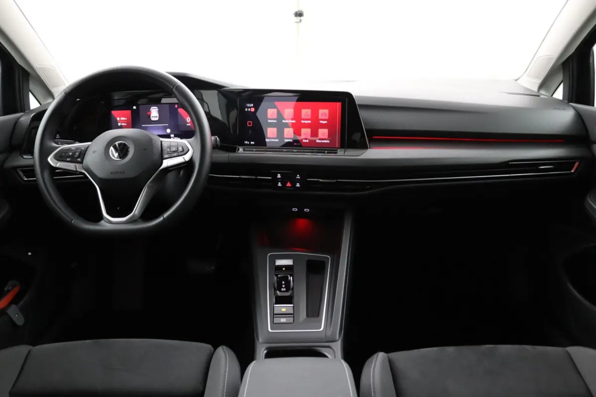 1.4 eHybrid Style 99% SOH | Adaptive Cruise |