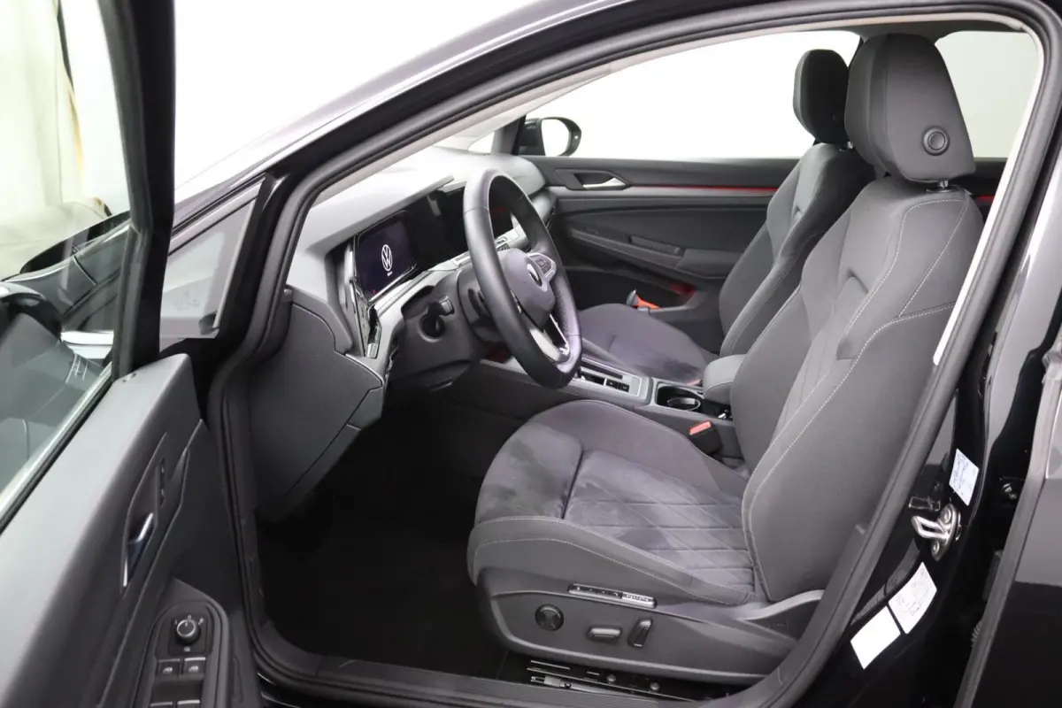 1.4 eHybrid Style 99% SOH | Adaptive Cruise |