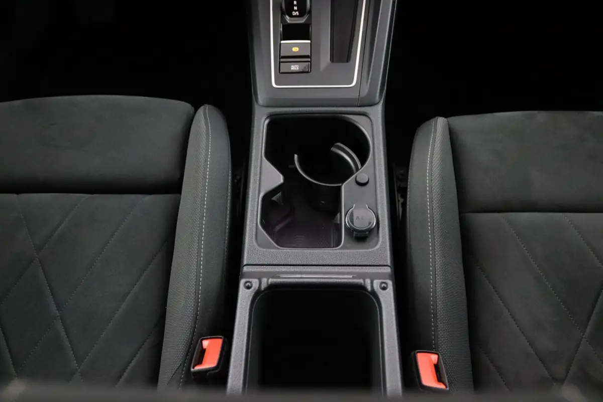 1.4 eHybrid Style 99% SOH | Adaptive Cruise |