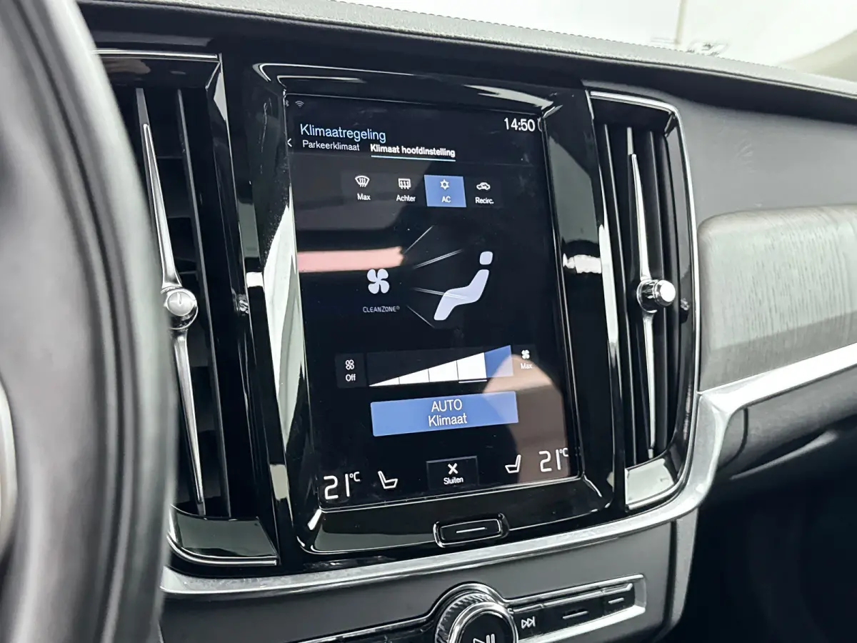 T8 Recharge Inscription | 18" | Schuifdak | Head-up | Leder Dashboard | Elektr. verst. Stoelen | Adaptieve Cruise | BLIS | Keyless | Parkeercamera | Stoel/Stuur/Achterbankverwarming
