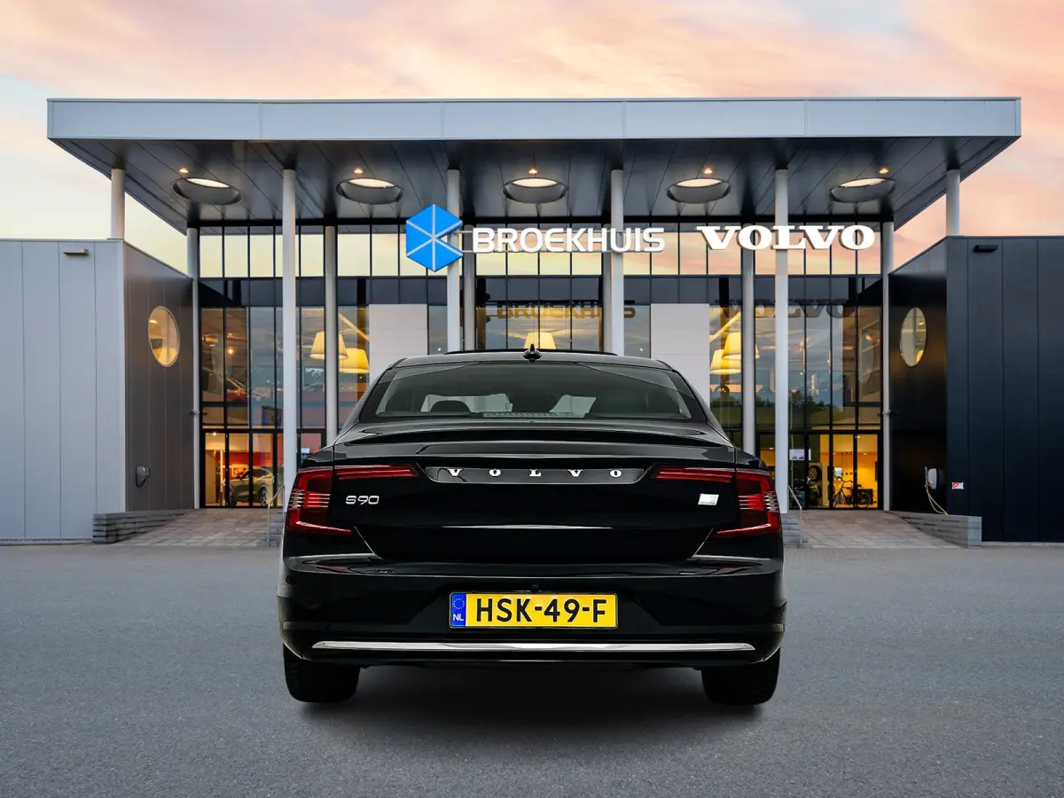 T8 Recharge Inscription | 18" | Schuifdak | Head-up | Leder Dashboard | Elektr. verst. Stoelen | Adaptieve Cruise | BLIS | Keyless | Parkeercamera | Stoel/Stuur/Achterbankverwarming