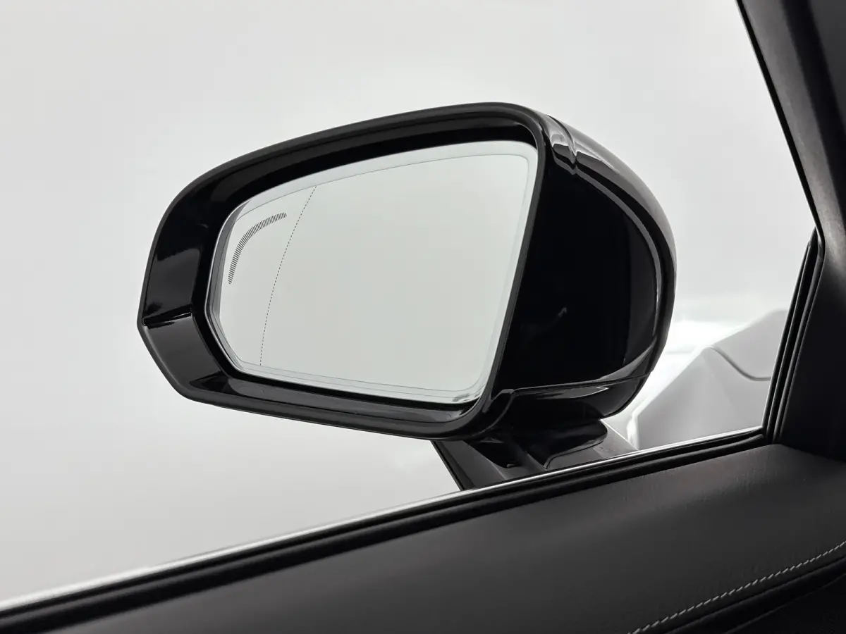T8 Recharge Inscription | 18" | Schuifdak | Head-up | Leder Dashboard | Elektr. verst. Stoelen | Adaptieve Cruise | BLIS | Keyless | Parkeercamera | Stoel/Stuur/Achterbankverwarming