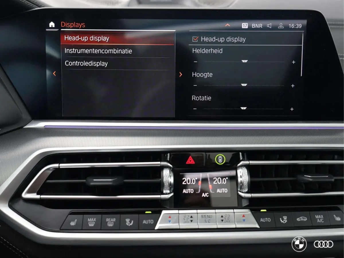 xDr45e M SPORT / BOWERSWILKINS / MERINO / LASER / PANODAK / ACC / HEADUP / 21"