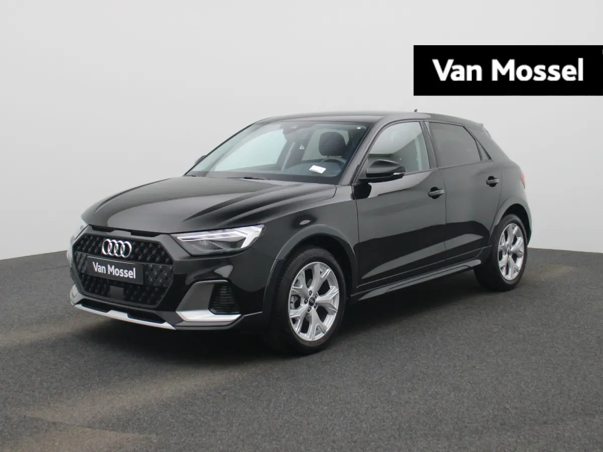30 TFSI Advanced edition l Cruise control l Navigatie l Climate control l Stoelverwarming l Parkeersensoren l Achteruitrijcamera l LED-koplampen l Privacy glas l Alarm Klasse III l Audi soun