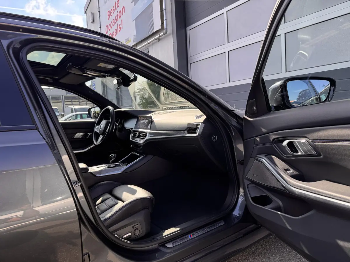 M340i xDrive High Executive / MEGA FULL / Garantie /Pano /Dealer onderhouden /