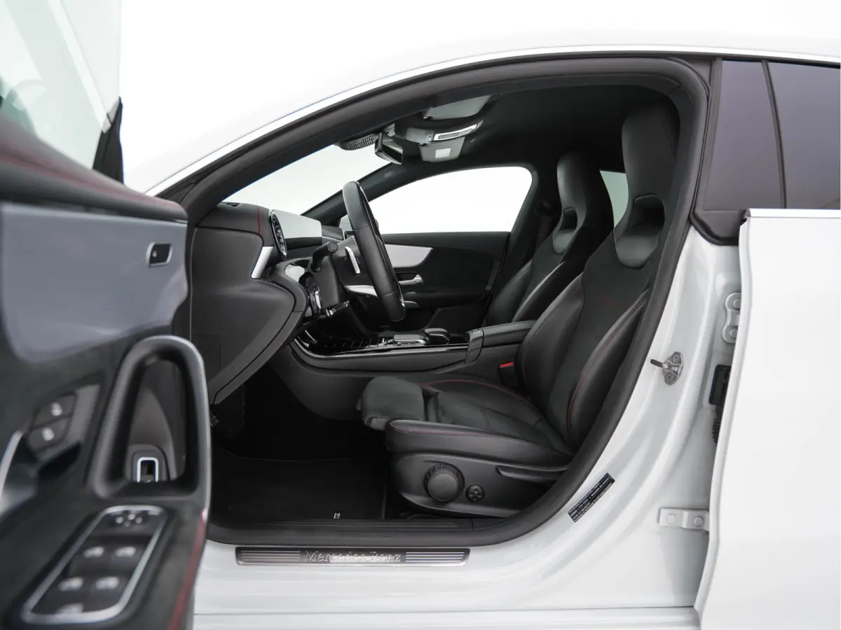 200 AMG-Styling Business Solution (INCL-BTW) Aut. *LEATHER-MICROFIBRE | FULL-LED | HEATED-SPORTSEATS | DIGI-COCKPIT | DAB+ | NAVI-FULLMAP | CAMERA | PRIVACYGLASS | SHIFTPADDLES | 18''ALU*