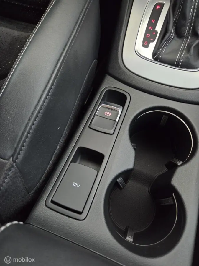 1.4 TFSI CoD Sport S Line Edition trekhaak|pano|keyless|stoelverw.|nav|lmv18