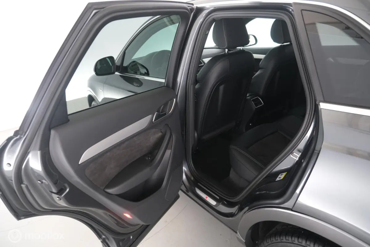 1.4 TFSI CoD Sport S Line Edition trekhaak|pano|keyless|stoelverw.|nav|lmv18