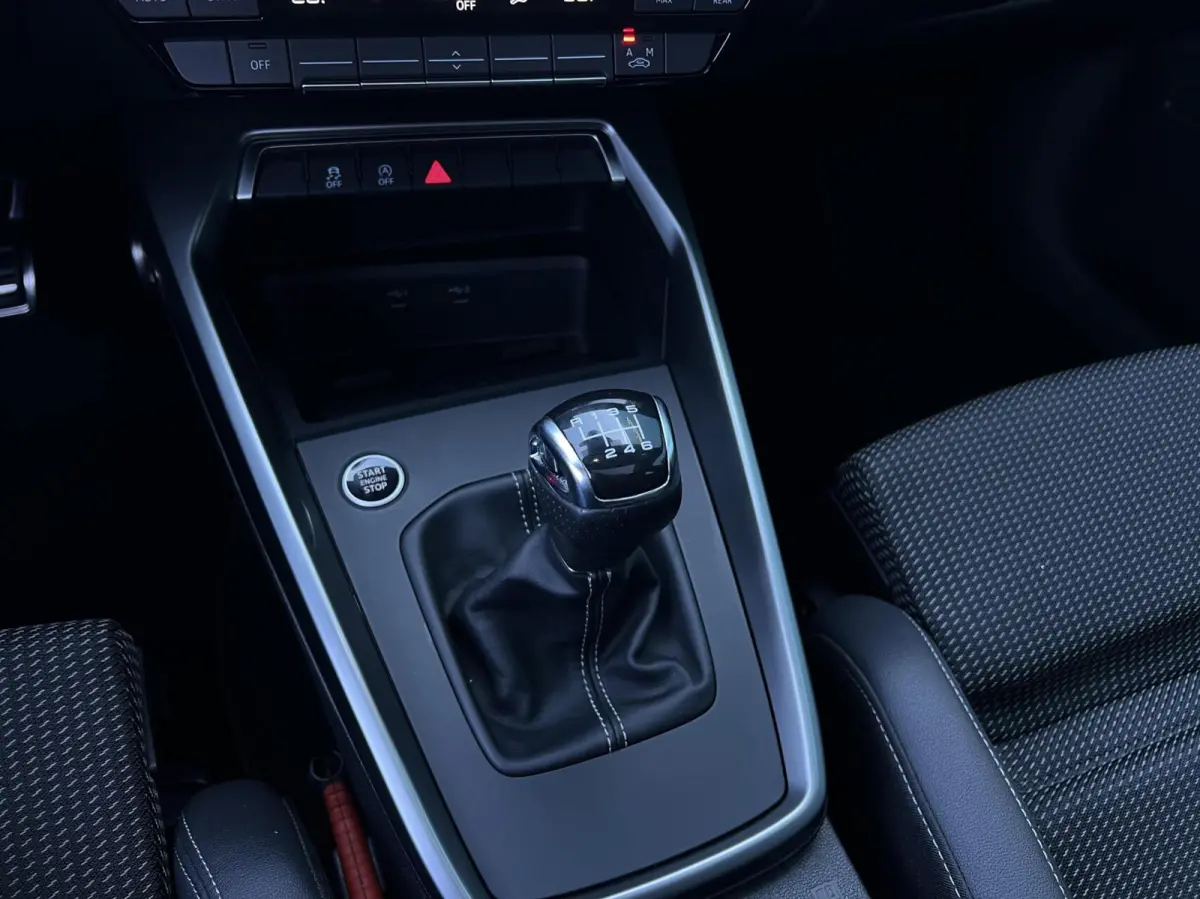 30 TFSI S edition PANO | CARPLAY/ANDROID | CRUISE | DIGI.DASHB | NAV | LED | PDC | 18'LMV