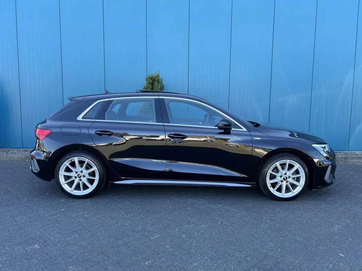 30 TFSI S edition PANO | CARPLAY/ANDROID | CRUISE | DIGI.DASHB | NAV | LED | PDC | 18'LMV