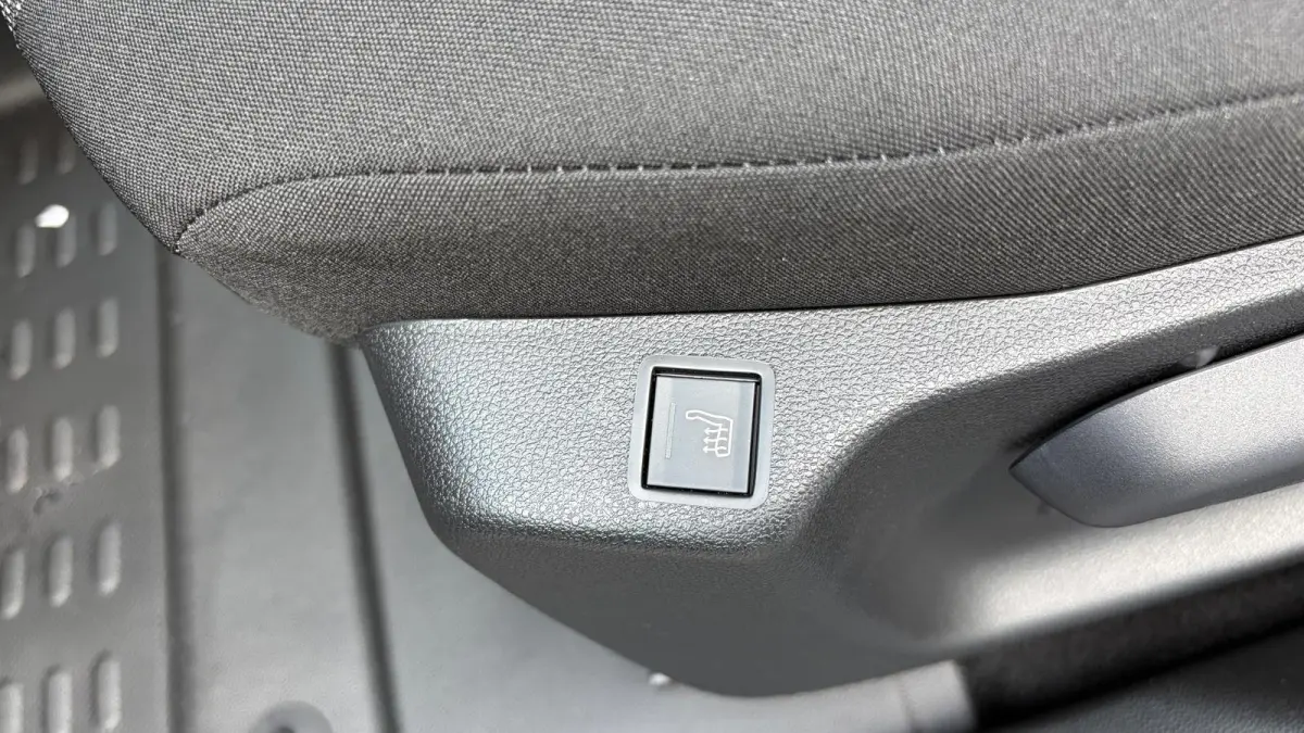 Standaard - Elektrisch | Elektrisch verstelbare en verwarmbare buitenspiegels | Parkeersensoren achter
