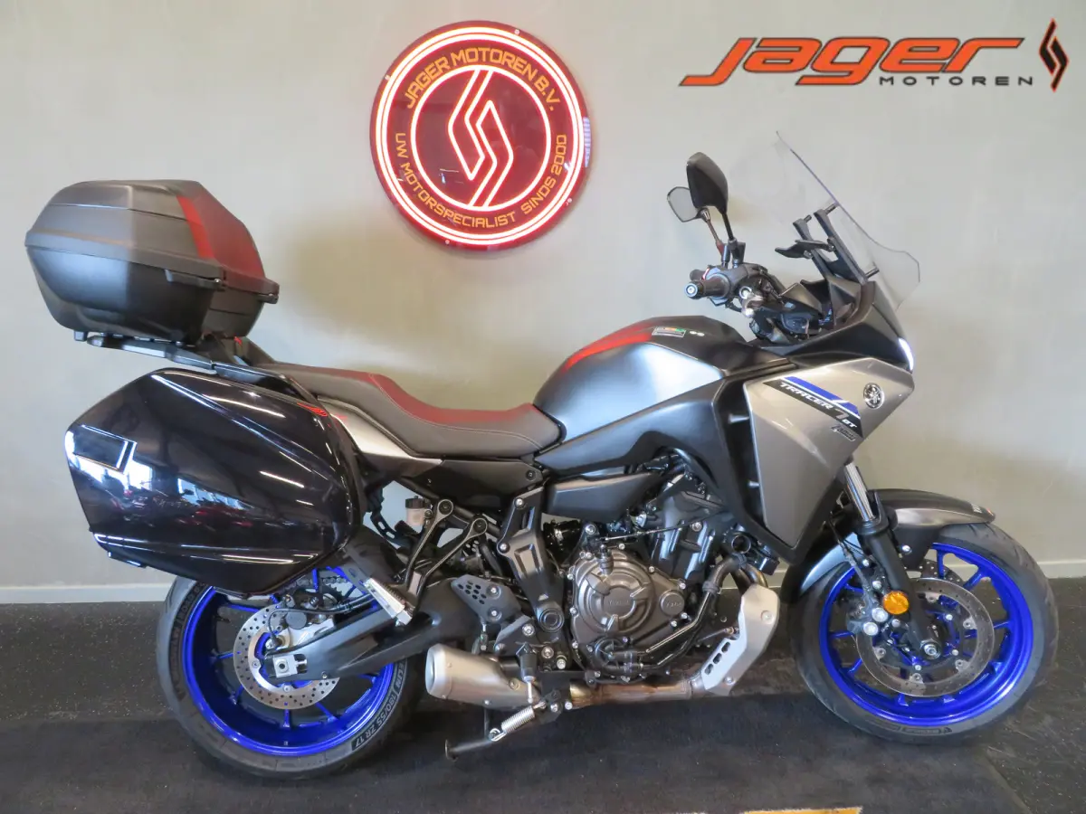Yamaha Tracer 7 2024 Benzine Onbekend leasen