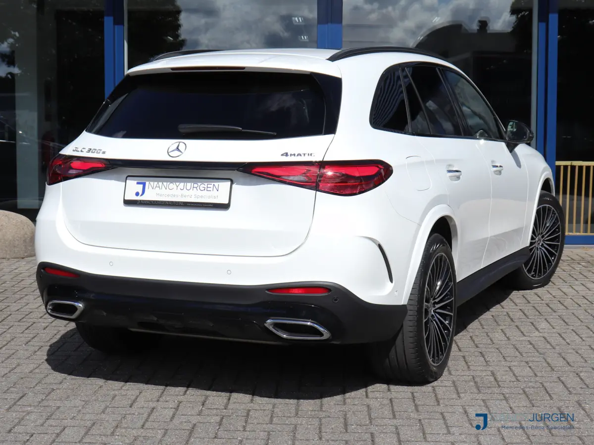 4M | AMG | Premium Plus | Night Pakket | Distronic Pro | Elektr. Panodak | Winter Pakket | Memory Pakket | MBUX Aug. Reality Navi | Burmester | Parkeer Pakket | 360* Camera | 20" LM Velgen |
