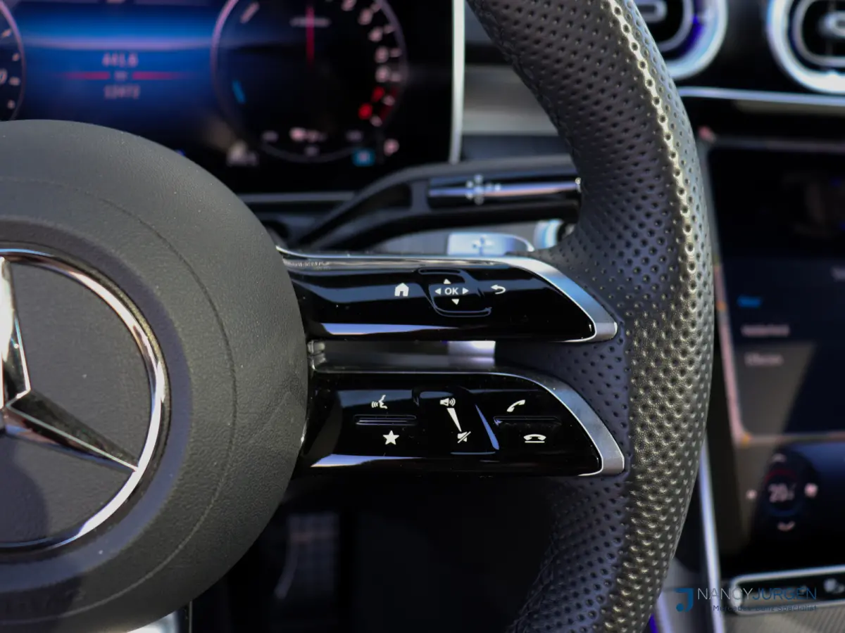 300 e AMG | Pano Dak | Night | Burmester | Memory | Ambiente Verl. | Incl. Fabrieksgarantie | Spiegel Pakket | Parkeer Pakket |