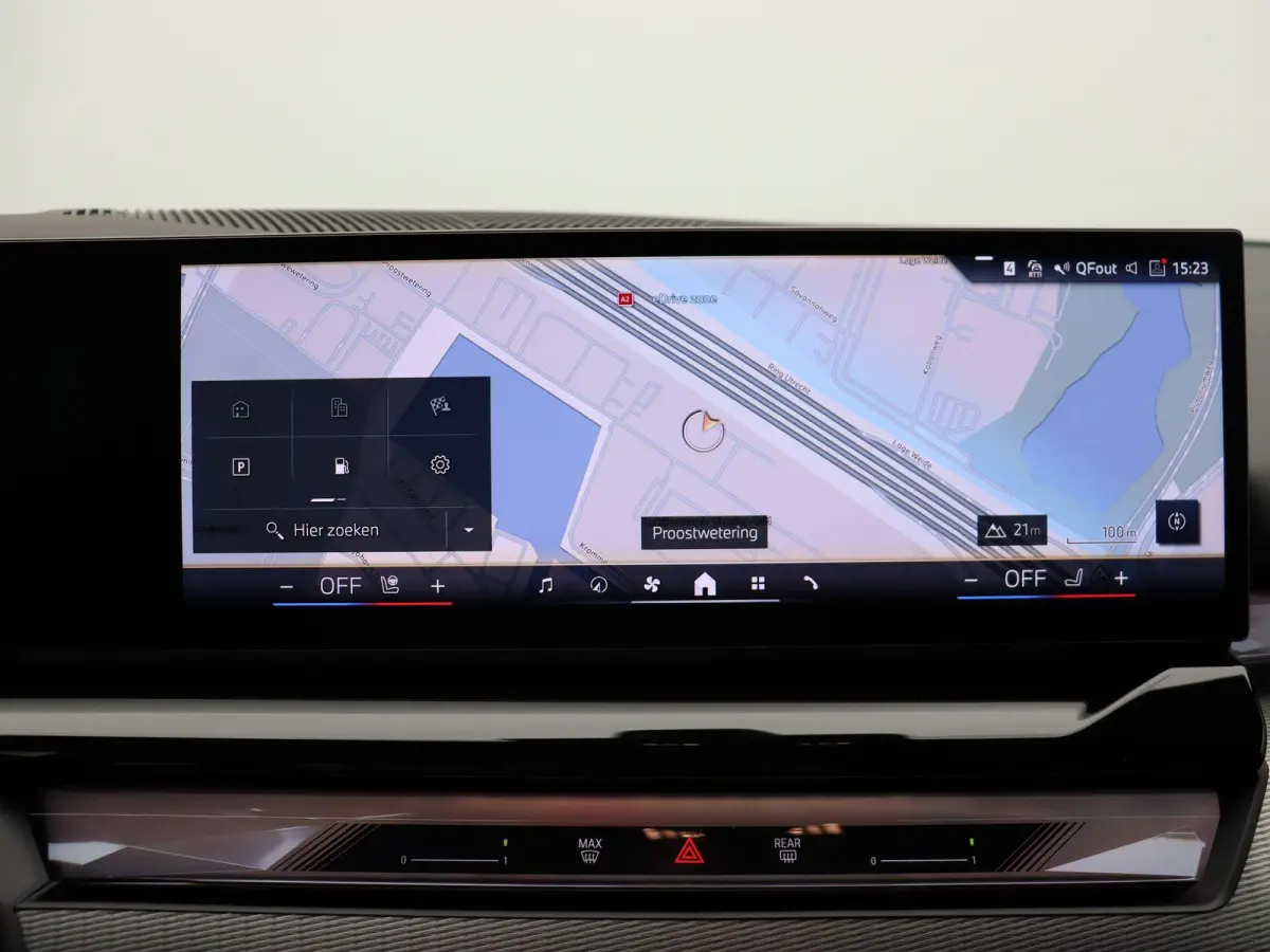 530e M Sport Edition | SoH 100% | Innovation Pack | Stuurwielrand Verwarmd | Trekhaak | Panoramadak | Driving Assistant Plus | Harman Kardon | 20''