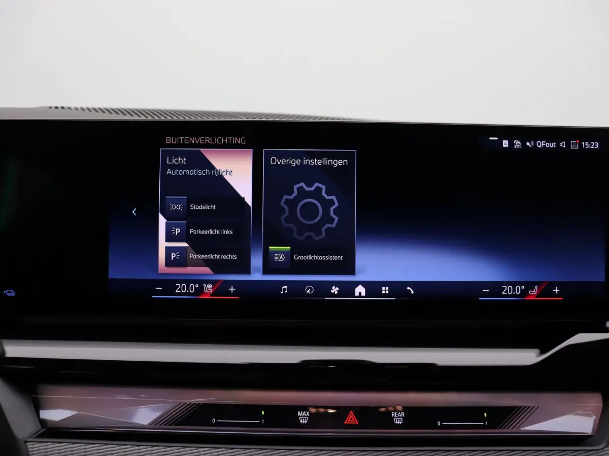 530e M Sport Edition | SoH 100% | Innovation Pack | Stuurwielrand Verwarmd | Trekhaak | Panoramadak | Driving Assistant Plus | Harman Kardon | 20''