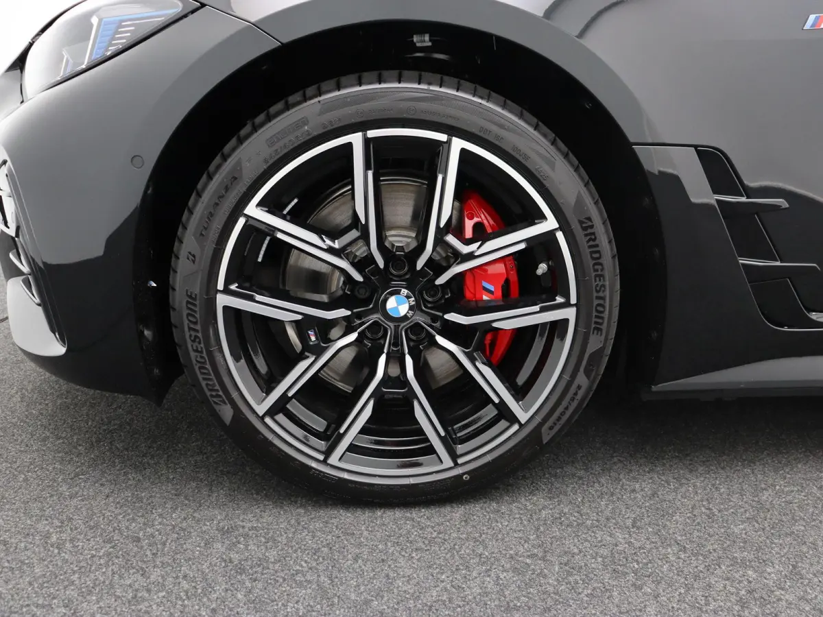 eDrive35 M Sport Edition | SoH 100% | Comfort Pack | Stuurwielrand Verwarmd | Trekhaak | Schuifdak | Active Cruise Control | 19''