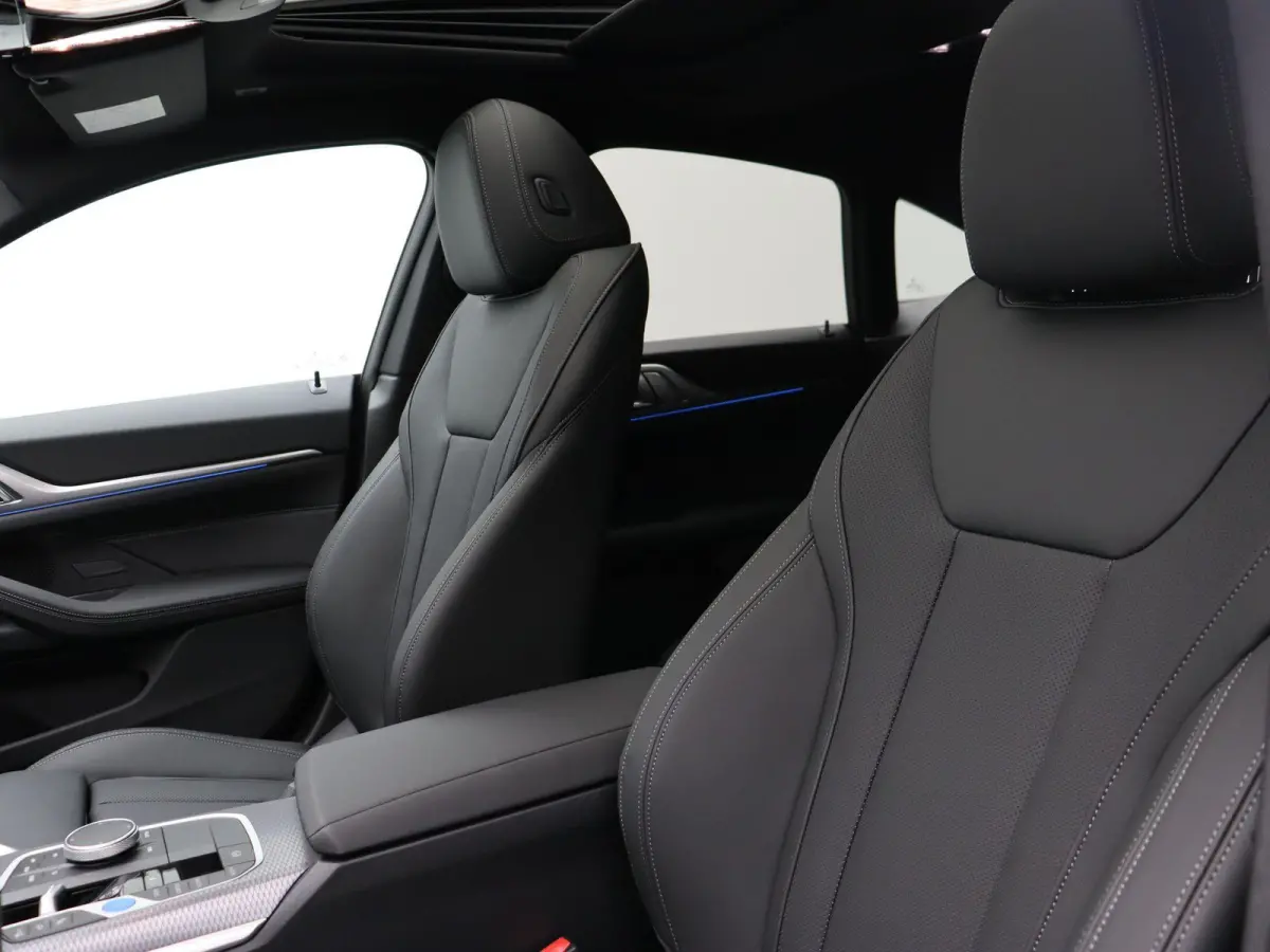 eDrive35 M Sport Edition | SoH 100% | Comfort Pack | Stuurwielrand Verwarmd | Trekhaak | Schuifdak | Active Cruise Control | 19''