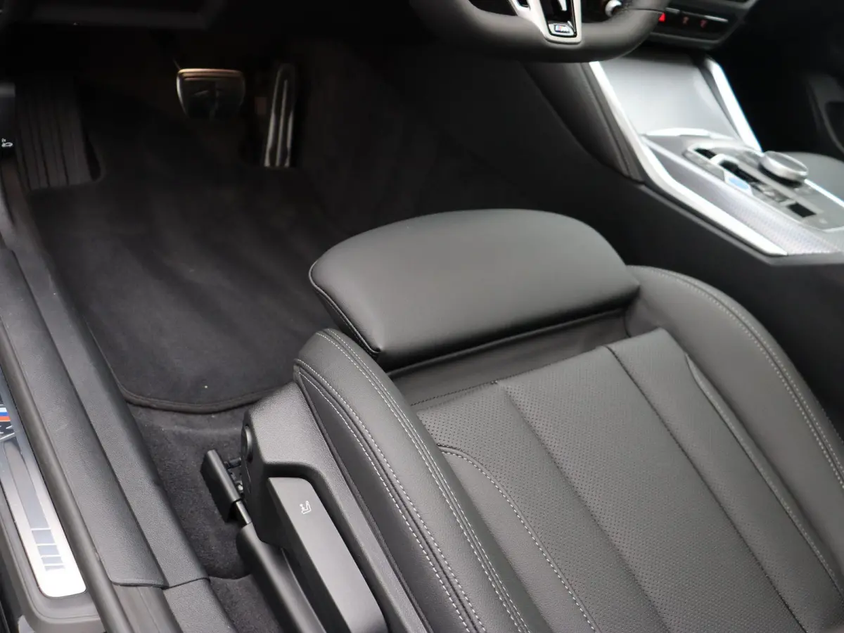 eDrive35 M Sport Edition | SoH 100% | Comfort Pack | Stuurwielrand Verwarmd | Trekhaak | Schuifdak | Active Cruise Control | 19''