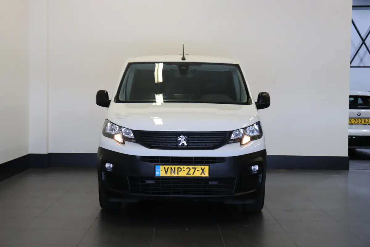 1.5 BlueHDI 130PK Automaat EURO 6 - Airco - Cruise - PDC - €10.900,- Excl.