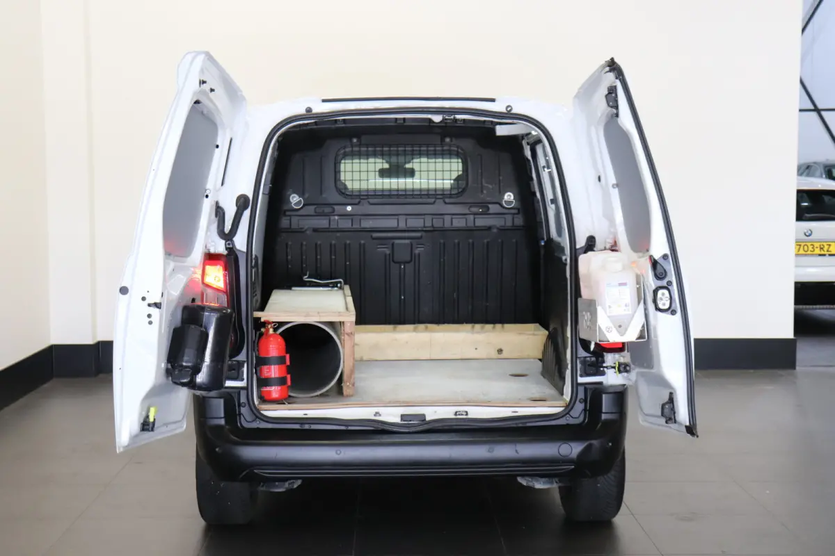 1.5 BlueHDI 130PK Automaat EURO 6 - Airco - Cruise - PDC - €10.900,- Excl.