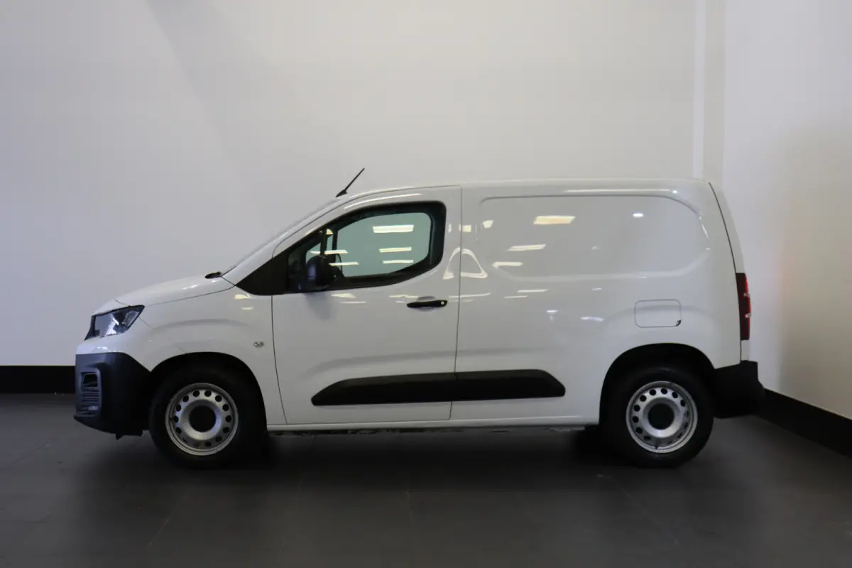 1.5 BlueHDI 130PK Automaat EURO 6 - Airco - Cruise - PDC - €10.900,- Excl.