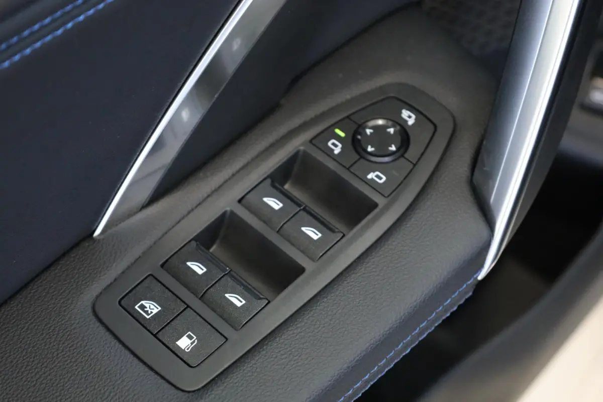 xDrive30e | M Sportpakket | Head-Up Display | SOH 97,5% | Stoelverwarming | Driving Assistant Professional
