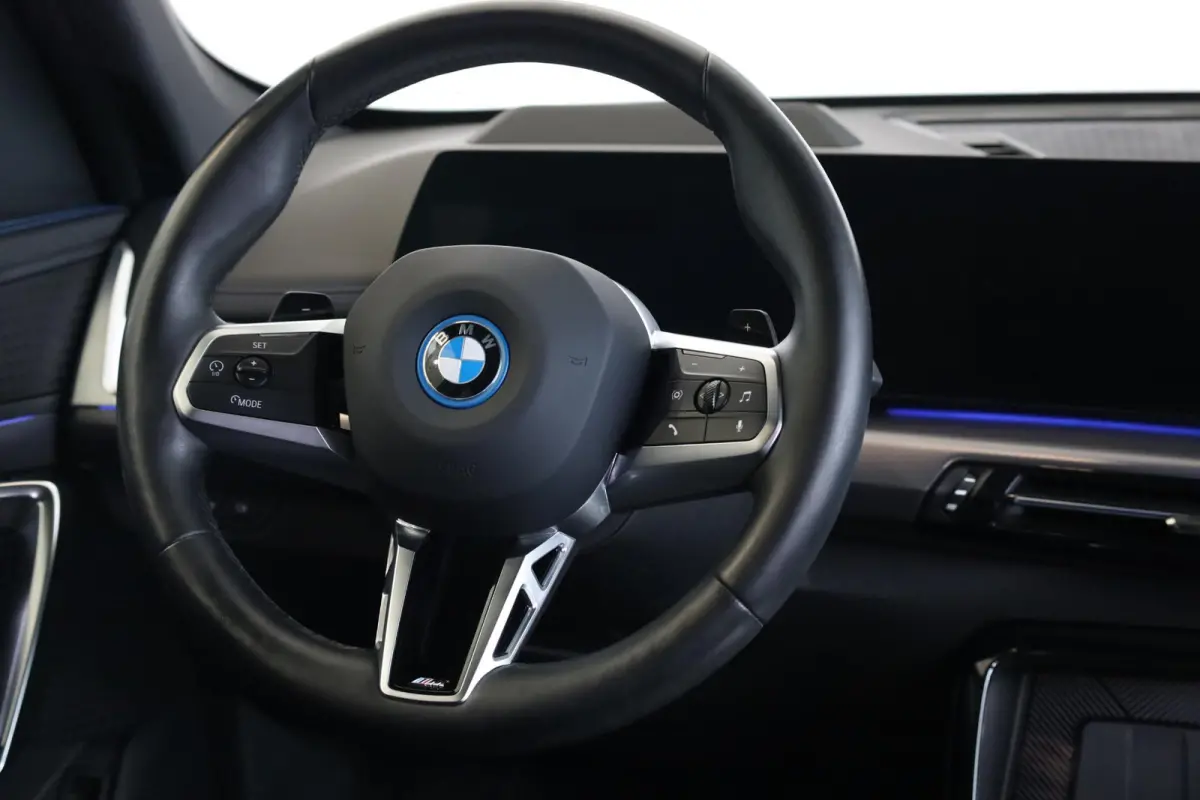 xDrive30e | M Sportpakket | Head-Up Display | SOH 97,5% | Stoelverwarming | Driving Assistant Professional