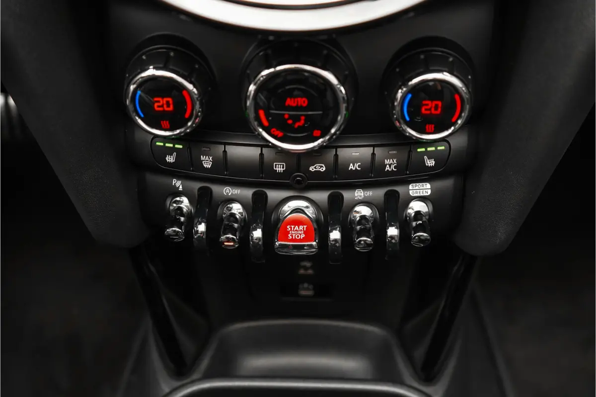 Mini 2.0 John Works HUD H&K ACC Stuurwielverw Camera 18"