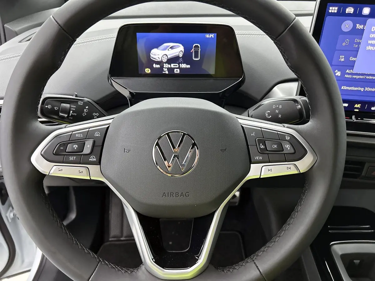 Pro Limited Edition 77 kWh 286 PK | Trekhaak | Apple Carplay draadloos | Camera | Keyless access | Dodehoeksensoren | Navigatie | Android Auto draadloos | 19" Lichtmetalen velgen | Stoelverw