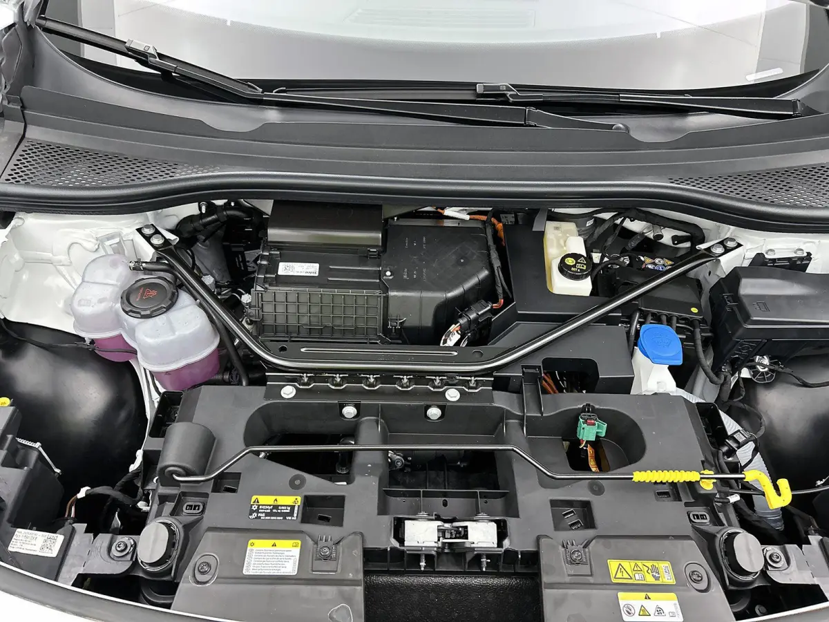 Pro Limited Edition 77 kWh 286 PK | Trekhaak | Apple Carplay draadloos | Camera | Keyless access | Dodehoeksensoren | Navigatie | Android Auto draadloos | 19" Lichtmetalen velgen | Stoelverw