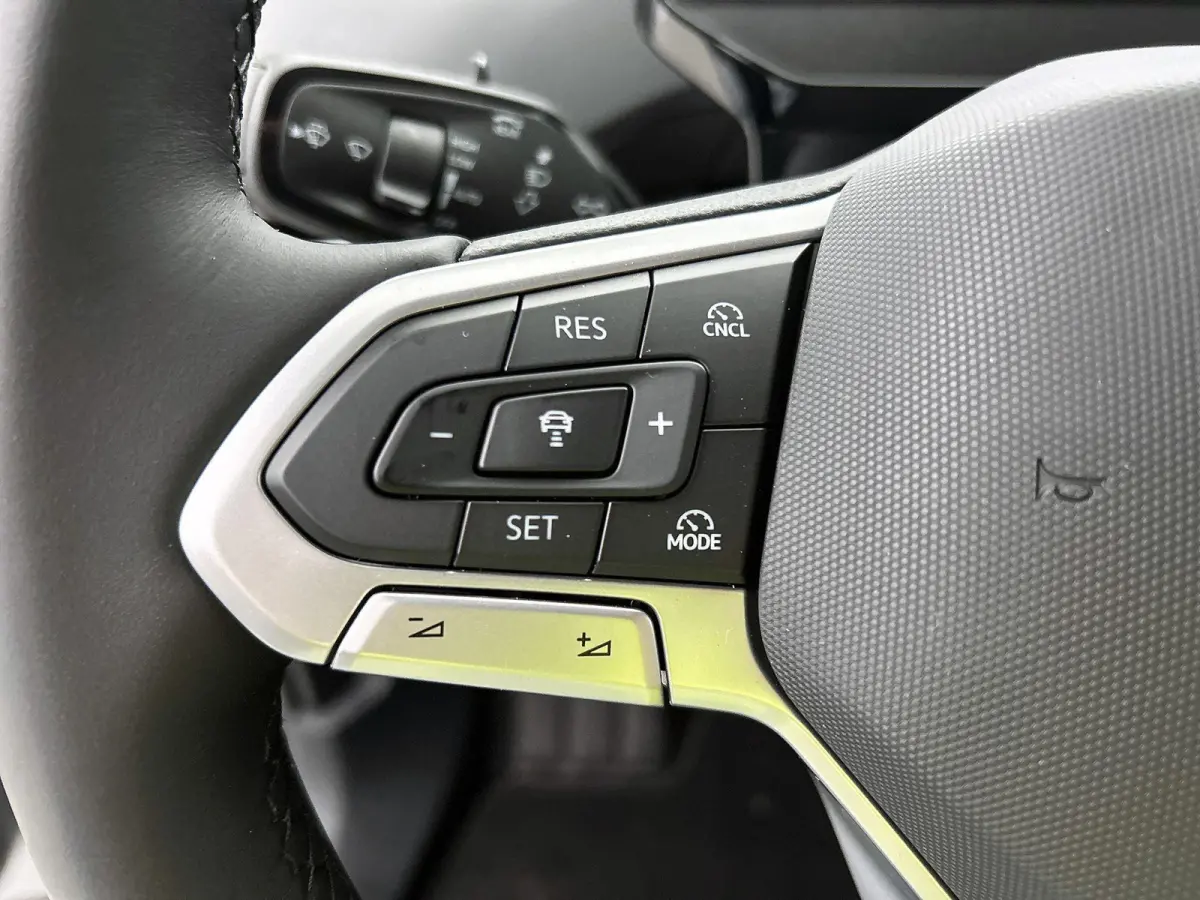 Pro Limited Edition 77 kWh 286 PK | Trekhaak | Apple Carplay draadloos | Camera | Keyless access | Dodehoeksensoren | Navigatie | Android Auto draadloos | 19" Lichtmetalen velgen | Stoelverw