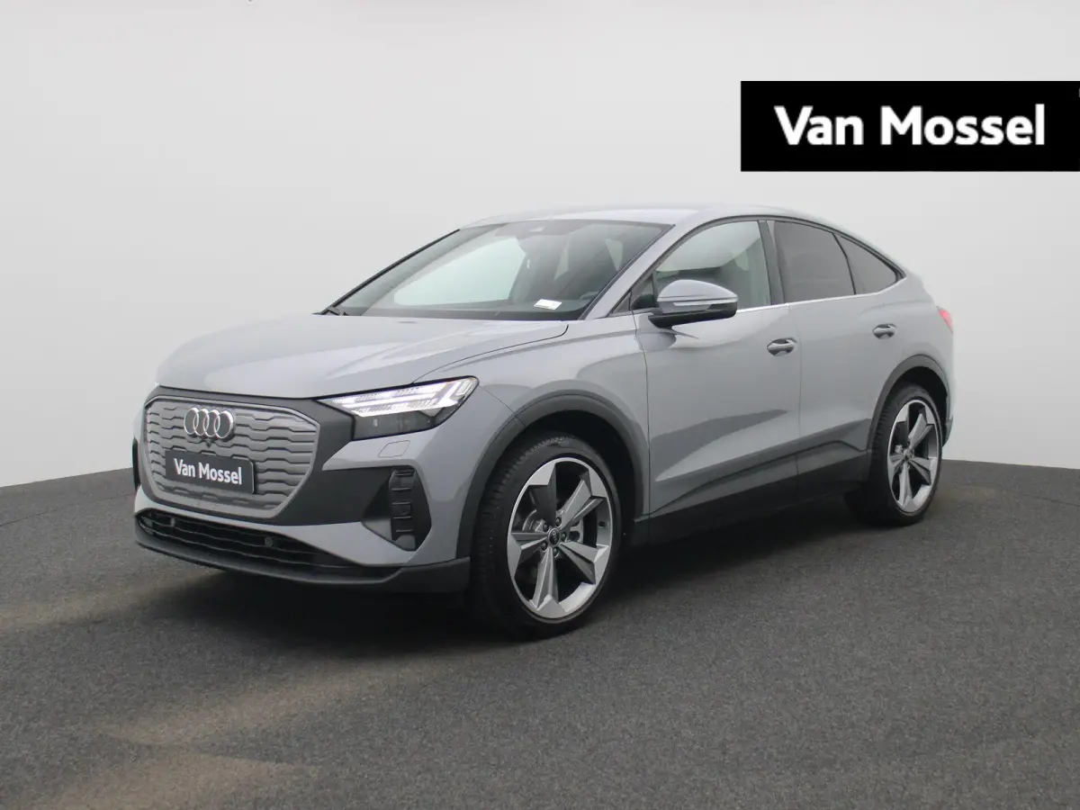 40 Edition 63 kWh l Climate control l Navigatie l Audi smartphone interface l Achteruitrijcamera l Head-up display l Matrix-ledkoplampen l Privacy glas l Dodehoekdetectie l Audi sound system