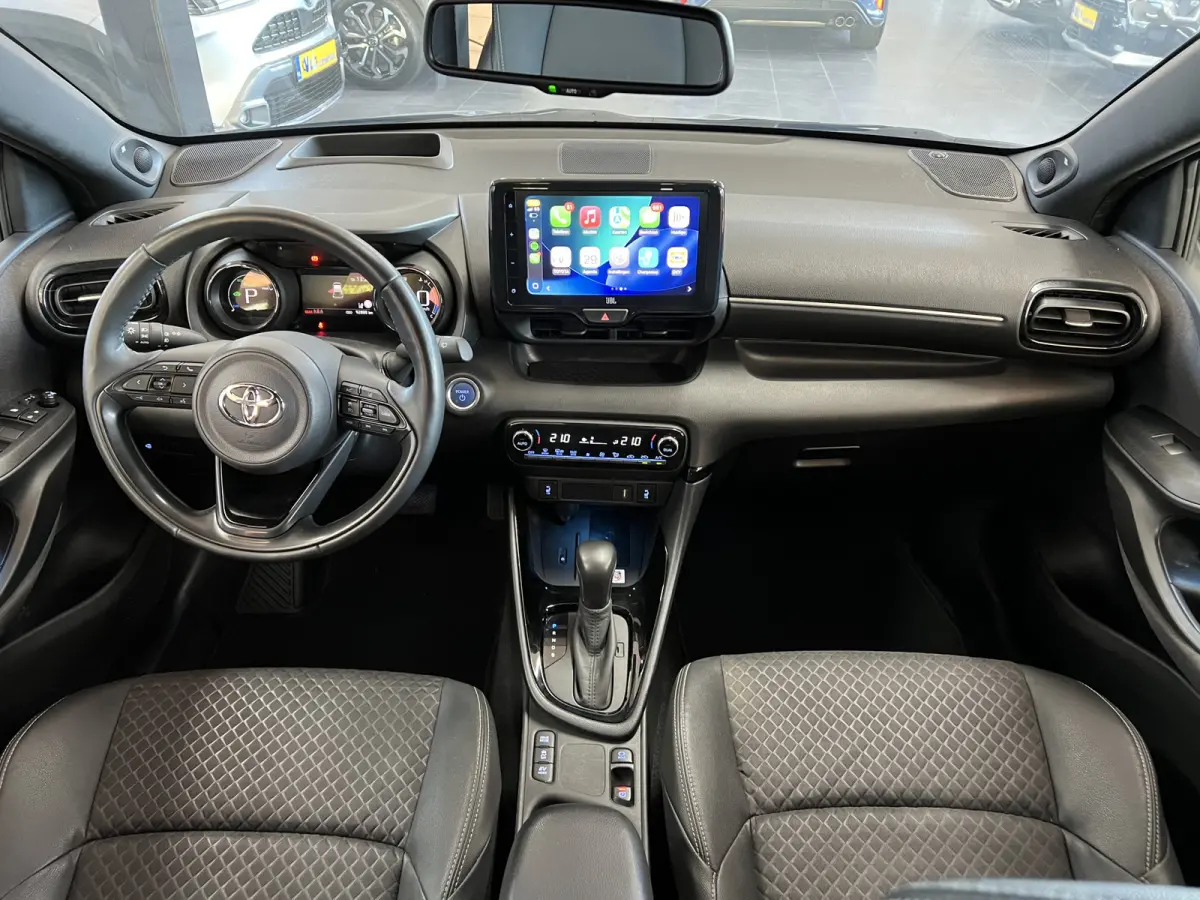 1.5 Hybrid Executive HeadUp JBL Keyless ACC