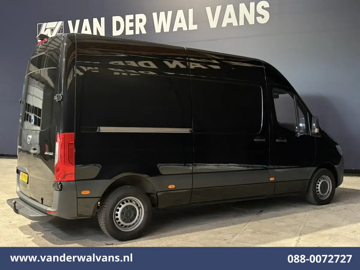 314 CDI 143pk L2H2 Euro6 Airco | Camera | Apple Carplay | Trekhaak | Cruisecontrol Android Auto, Stoelverwarming, 270 Graden Achterdeuren, Parkeersensoren, Bijrijdersbank