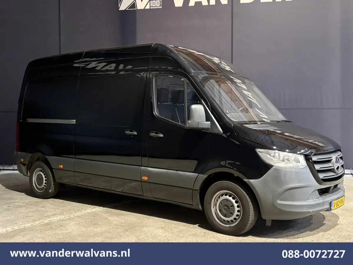 314 CDI 143pk L2H2 Euro6 Airco | Camera | Apple Carplay | Trekhaak | Cruisecontrol Android Auto, Stoelverwarming, 270 Graden Achterdeuren, Parkeersensoren, Bijrijdersbank