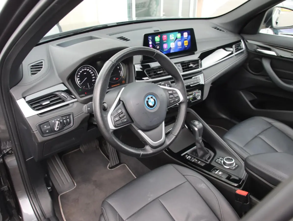 xDrive25e High Executive | Panoramadak | SOH 89% | Apple Carplay
