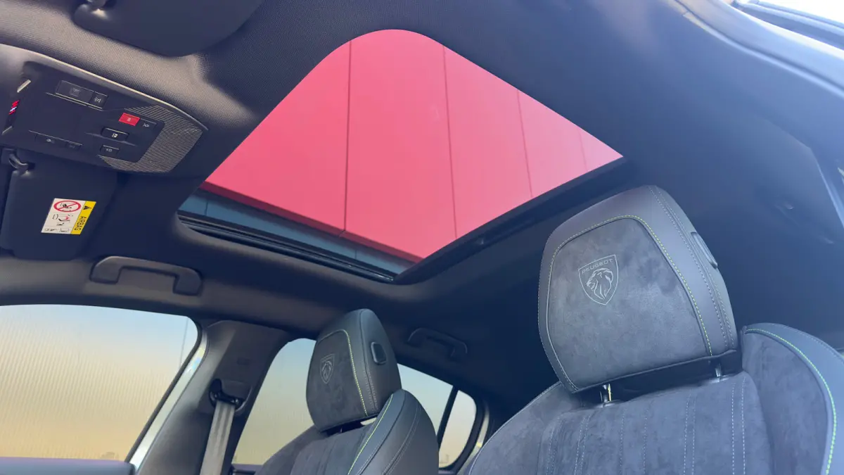 GT | Driver Sport Pack | Elektrische parkeerrem | Extra getinte achterste zijruiten en achterruit