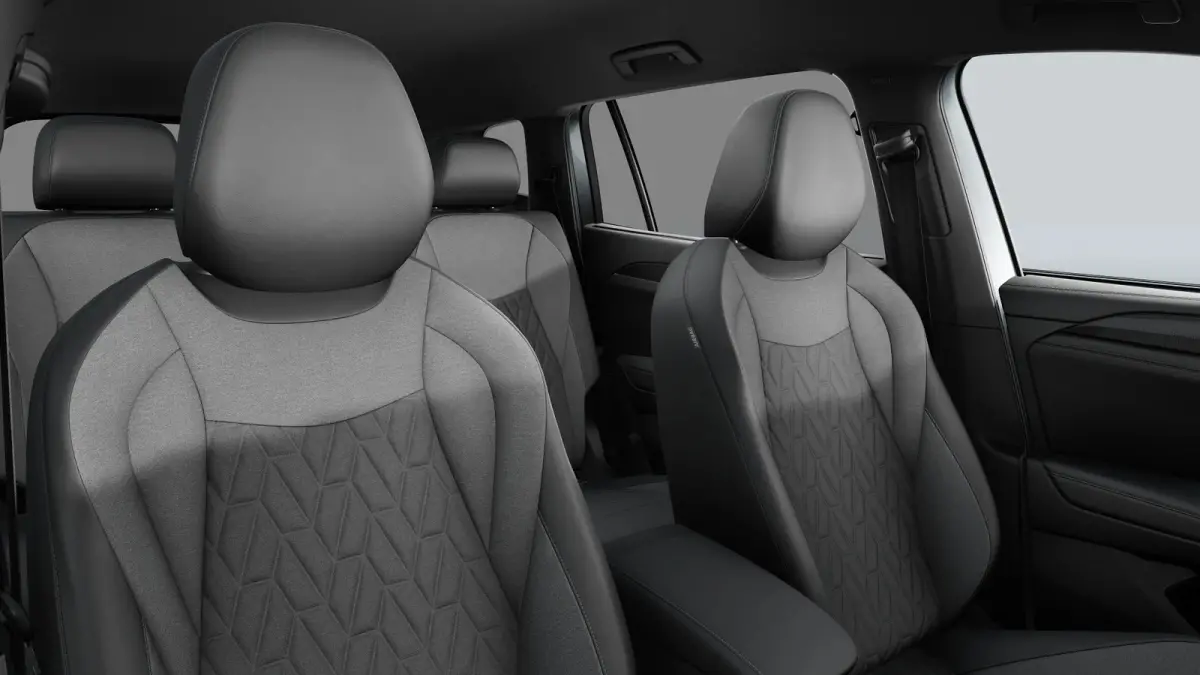 Life Edition | 'App-Connect' draadloze smartphone integratie | Automatische afstandsregeling (Adaptive Cruise Control) | Buitenspiegels elektrisch instel-, verwarm- en inklapbaar