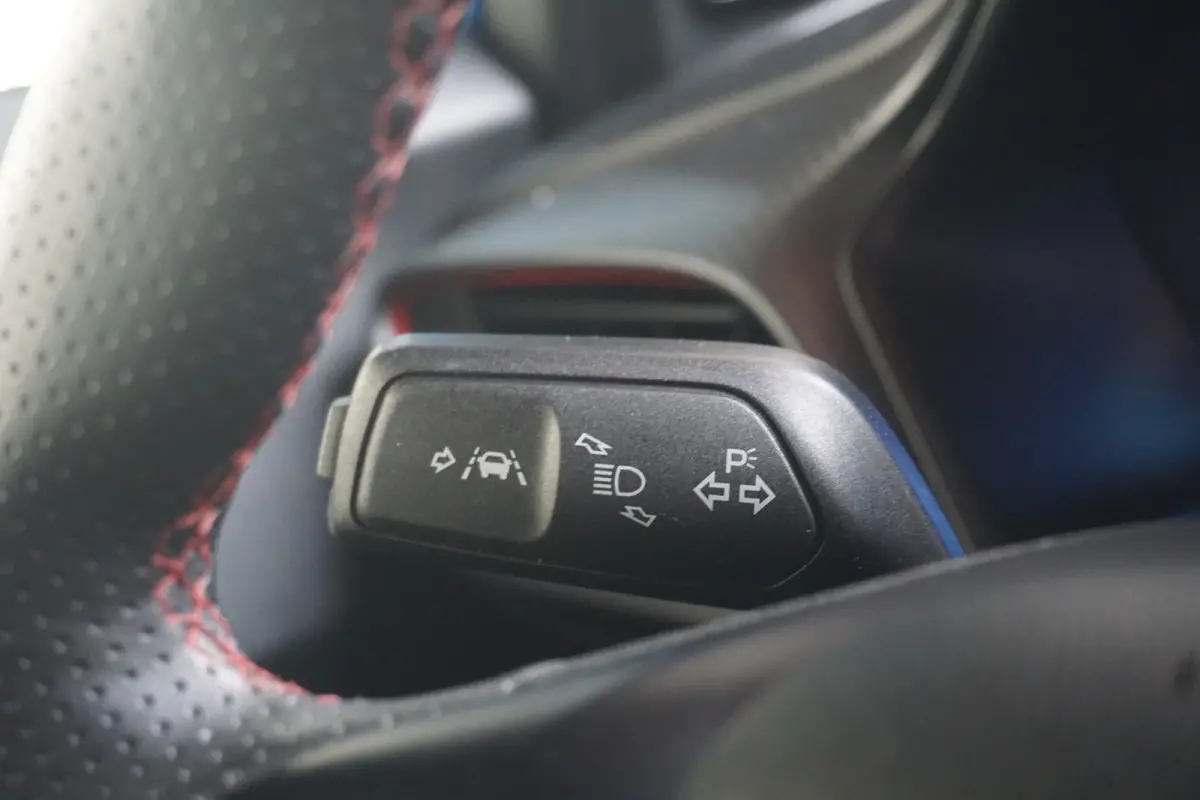1.0 EcoBoost ST-Line X 155pk | Airco (automatisch) | Cruise control | DAB ontvanger