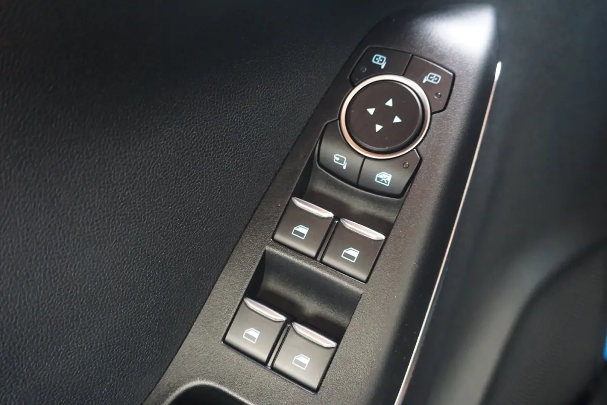 1.0 EcoBoost ST-Line X 155pk | Airco (automatisch) | Cruise control | DAB ontvanger