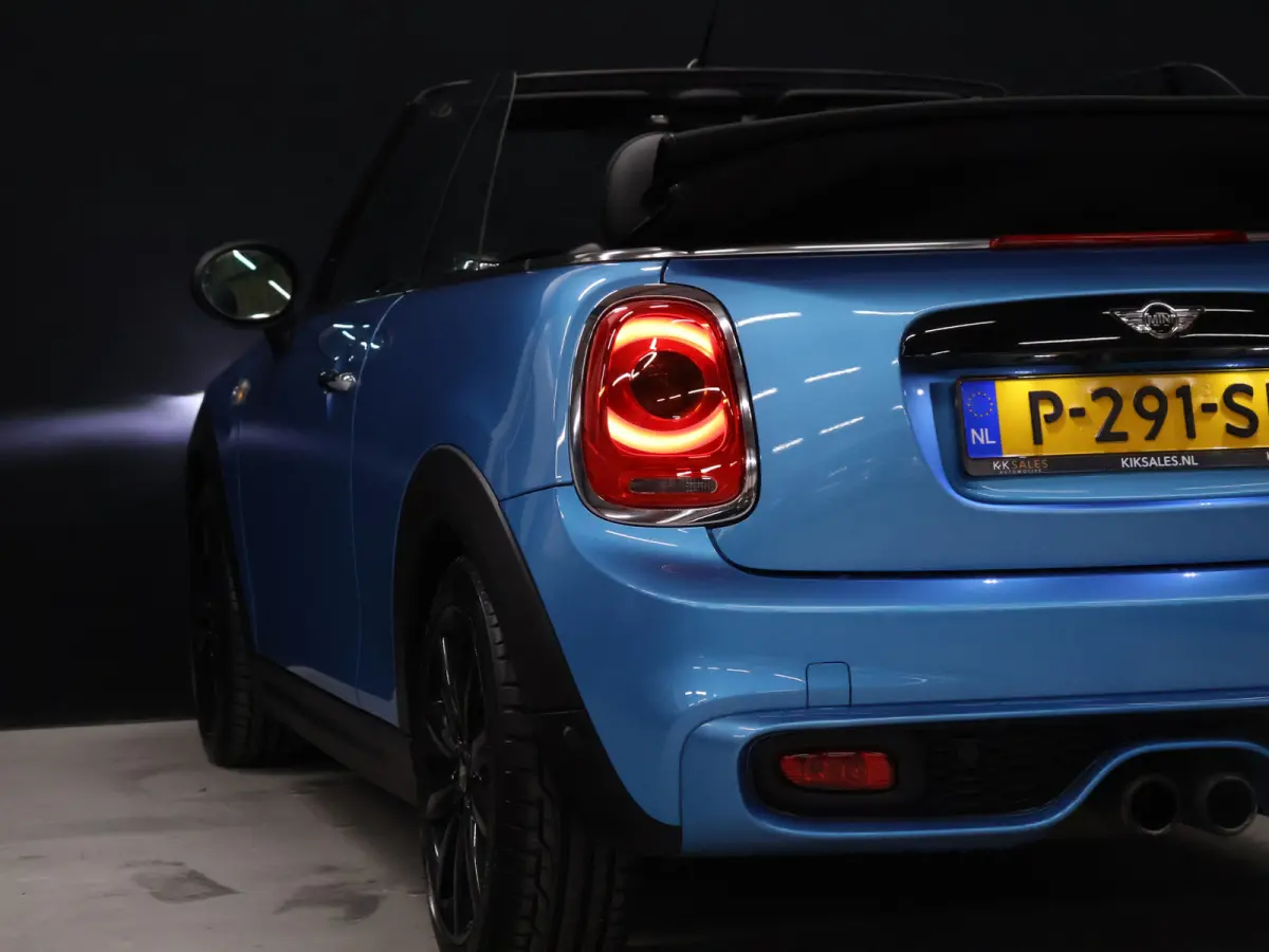 Mini 2.0 S Chili Serious Business [HARMAN/KARDON, HEAD-UP, SFEERVERLICHTING, ADAPTIVE CRUISE, STOELVERWARMING, CAMERA, JCW-STUUR, PDC V+A, VOL LEDER, BLUETOOTH, CLIMATE, NIEUWSTAAT]