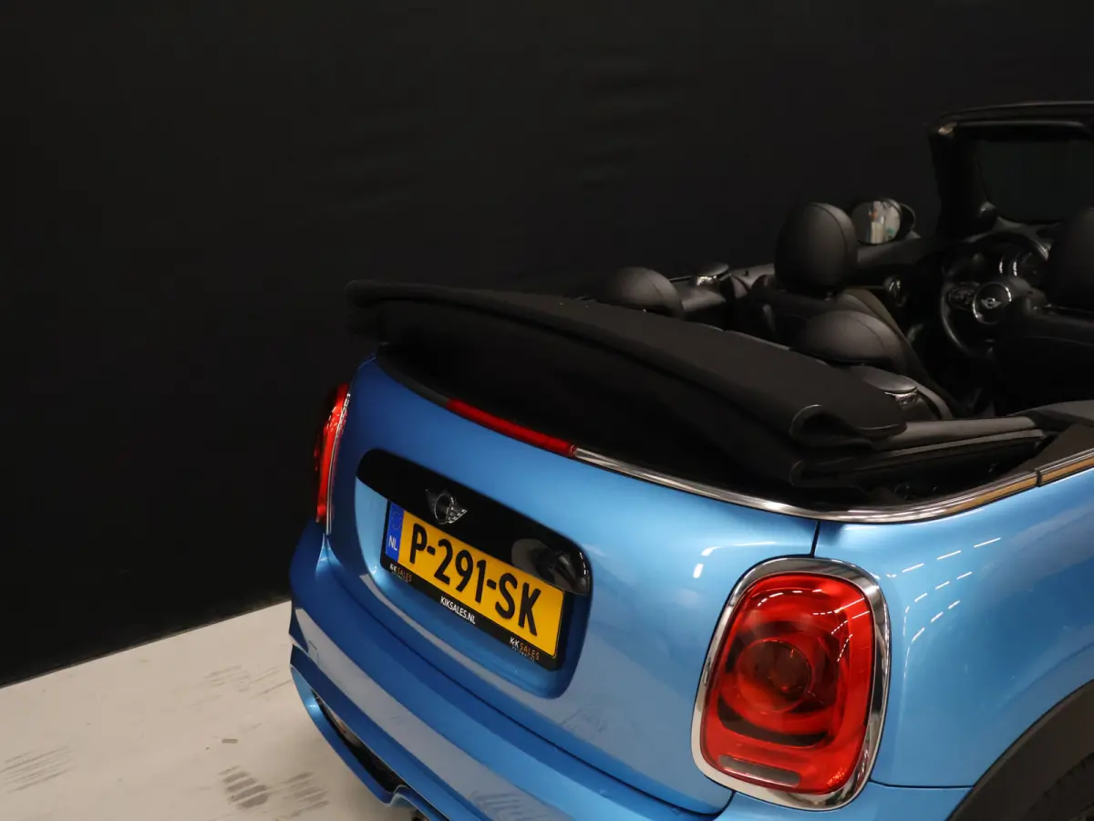 Mini 2.0 S Chili Serious Business [HARMAN/KARDON, HEAD-UP, SFEERVERLICHTING, ADAPTIVE CRUISE, STOELVERWARMING, CAMERA, JCW-STUUR, PDC V+A, VOL LEDER, BLUETOOTH, CLIMATE, NIEUWSTAAT]