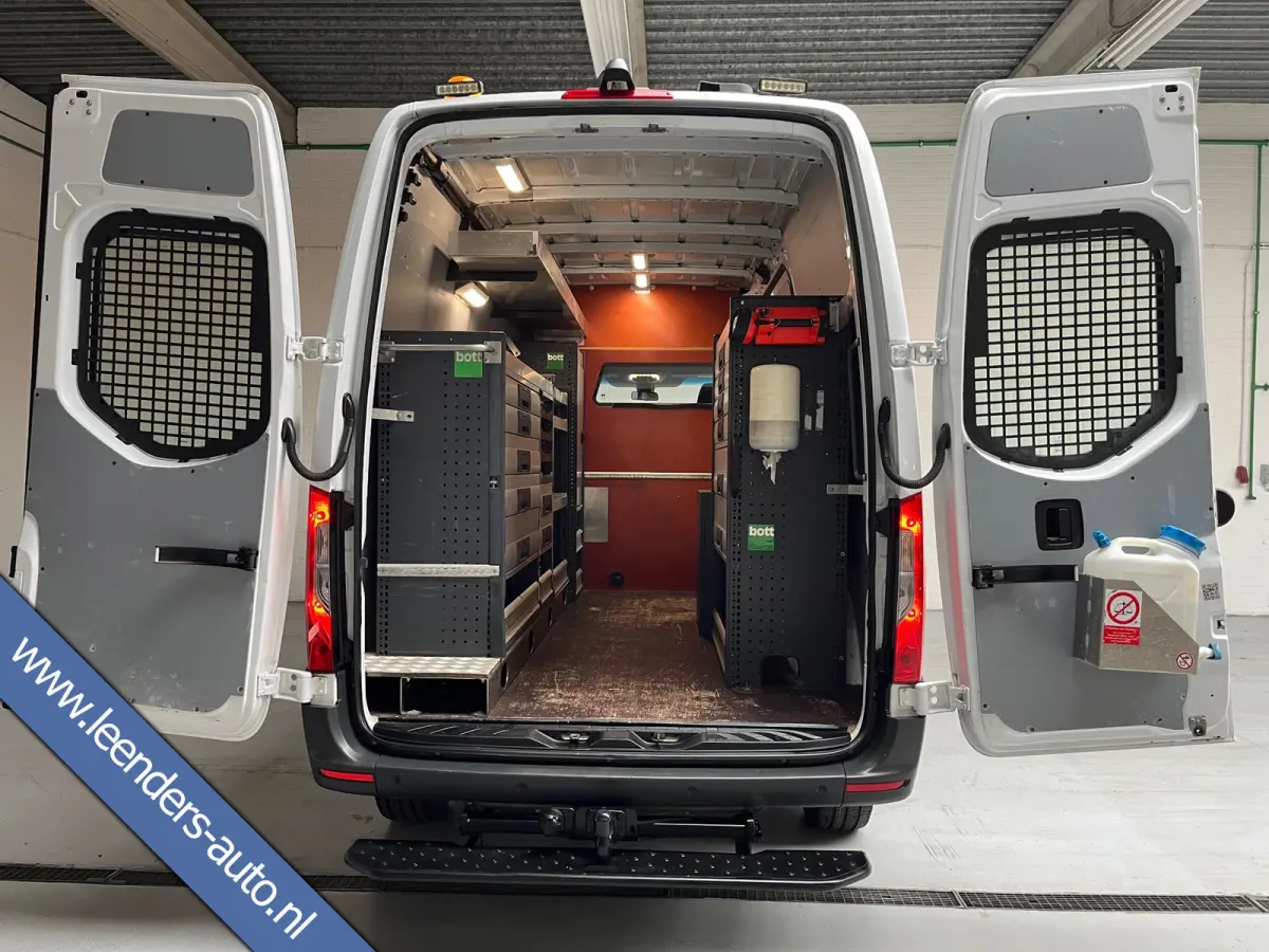 Automaat Servicewagen 314 2.2 CDI 140PK L2H2 euro6 BOTT, Victron V230, Standkachel Trekhaak RIJKLAARPRIJS