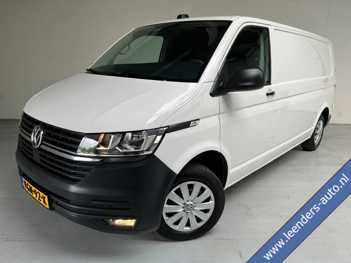 Automaat DSG Servicewagen 2.0 TDI 150pk L2H1 3Persoons Sortimo Inrichting, Airco, Navigatie, RIJKLAARPRIJS!