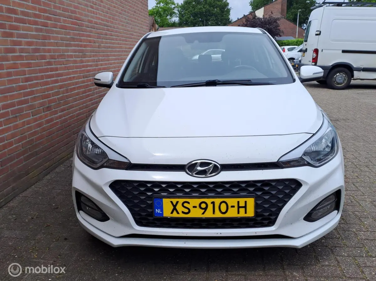 1.0 T-GDI Comfort/Apple carplay/Trkhk/ Navi