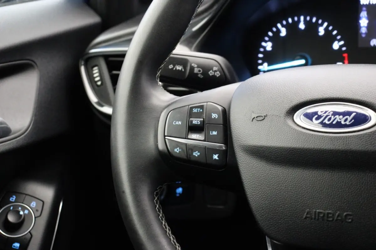 1.0 EcoBoost Titanium - Carplay, Navi, Cruise